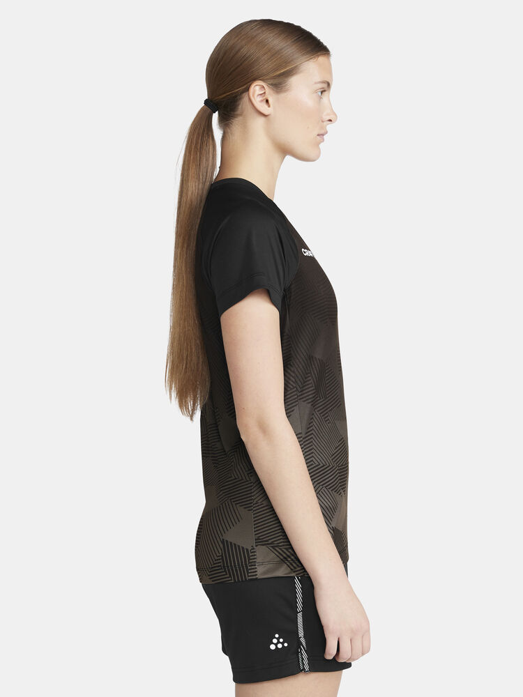 1912760-999000_Premier-Fade-Jersey-W_Closeup2