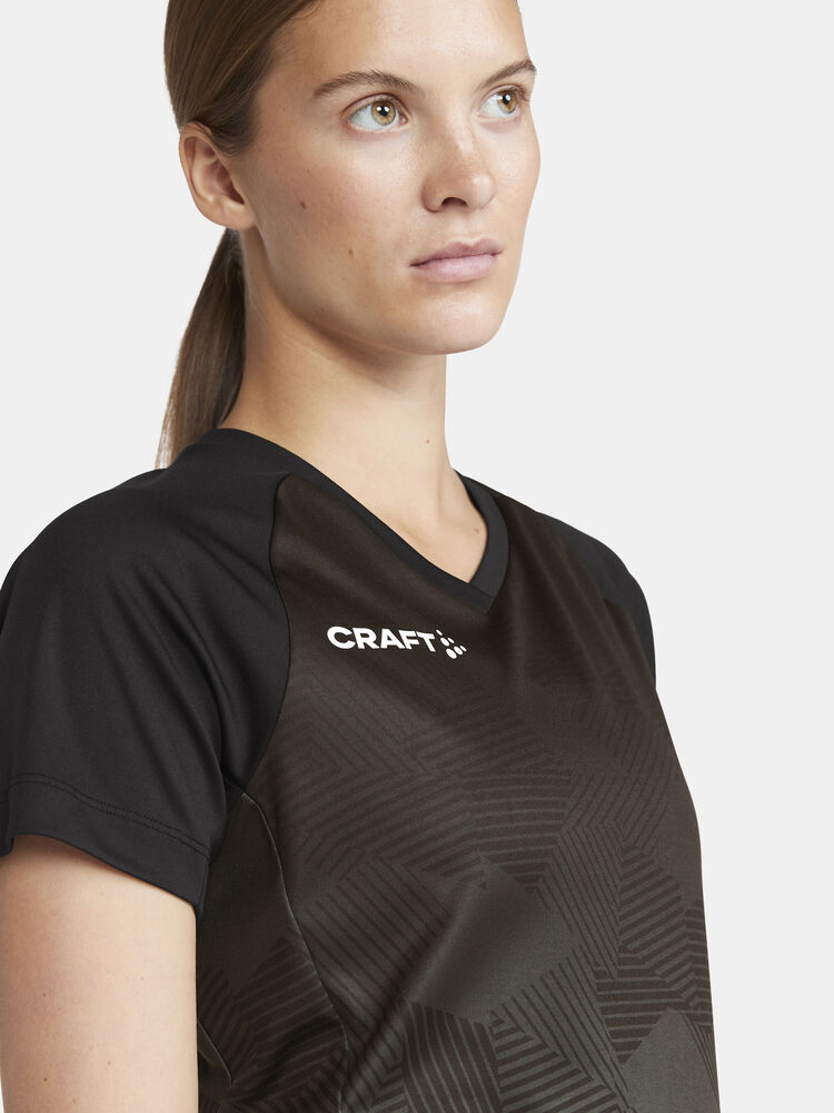 1912760-999000_Premier-Fade-Jersey-W_Closeup4