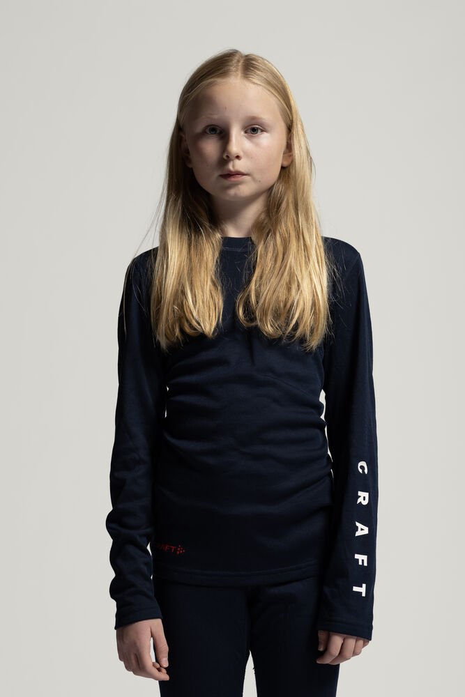 1913441-396000_NOR-Core-Warm-Baselayer-Set-Jr_Closeup2