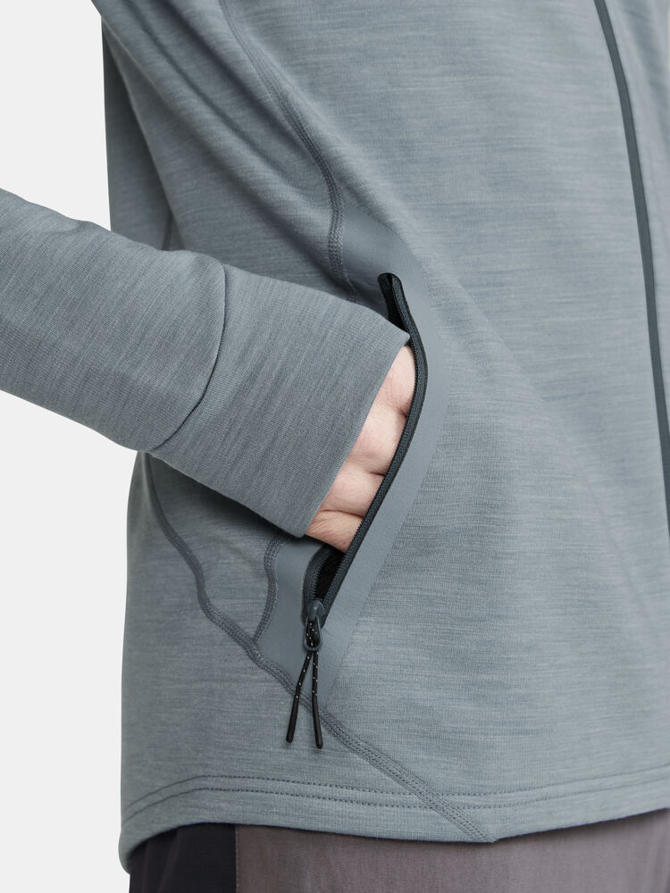 1913800-362200_PRO-Explore-Wool-Midlayer-M_Closeup5