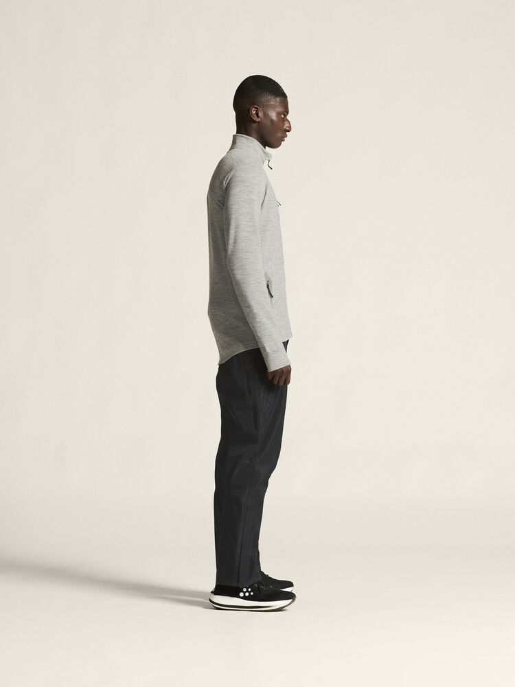 1913800-950000_Pro-Explore-Wool-Midlayer-M_closeup2