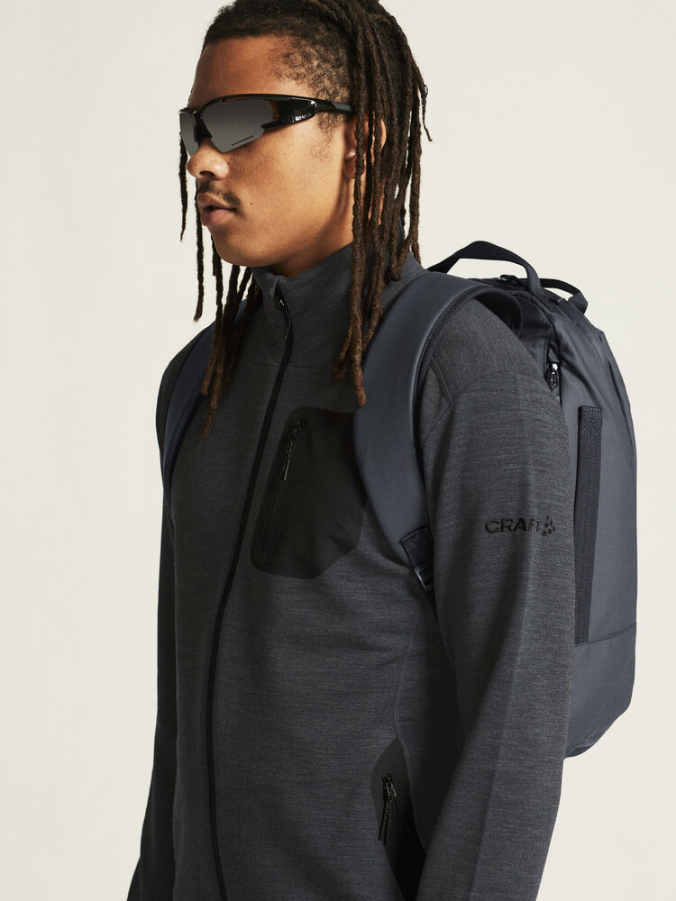 1913800-998000_Pro-Explore-Wool-Midlayer-M_closeup5