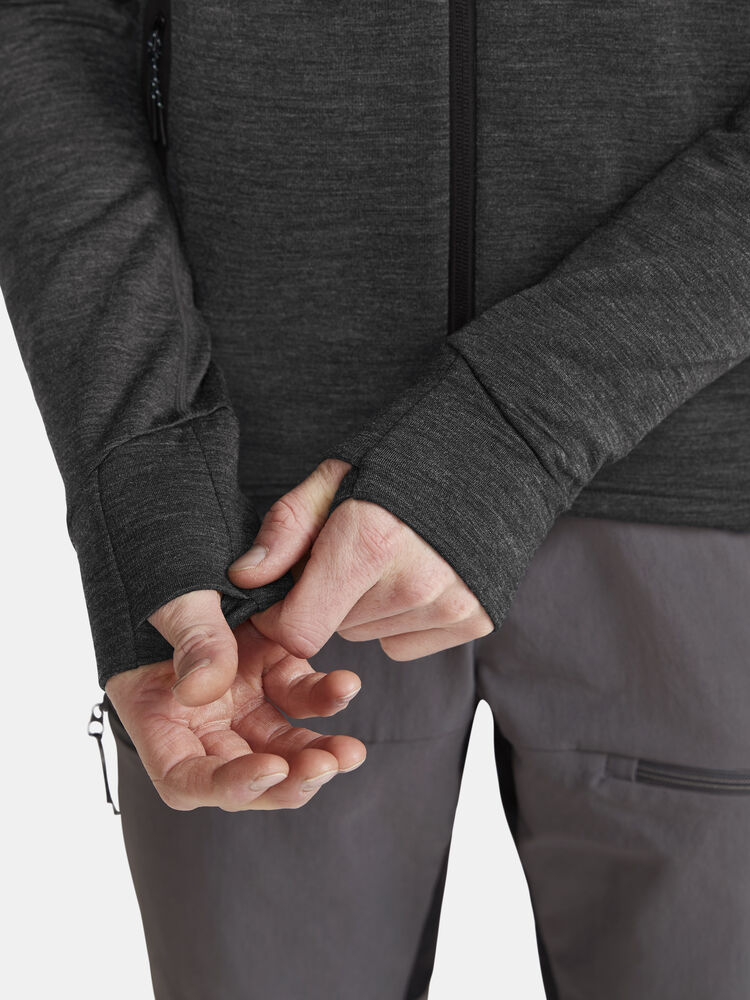 1913800-998100_PRO-Explore-Wool-Midlayer-M_Closeup3