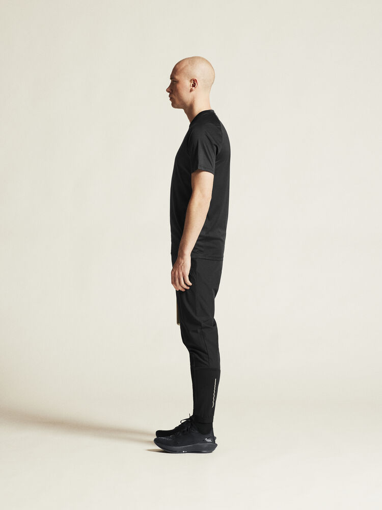 1914655-999000_Rush-2-SS-Tee-M_closeup3