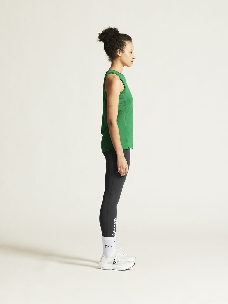 1914662-651000_Rush-2-Singlet-W_closeup2