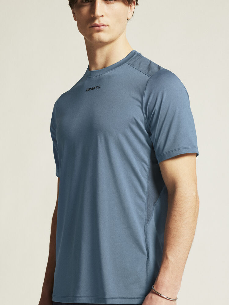 1914792-376000_ADV-Essence-SS-Tee-2-M_closeup5