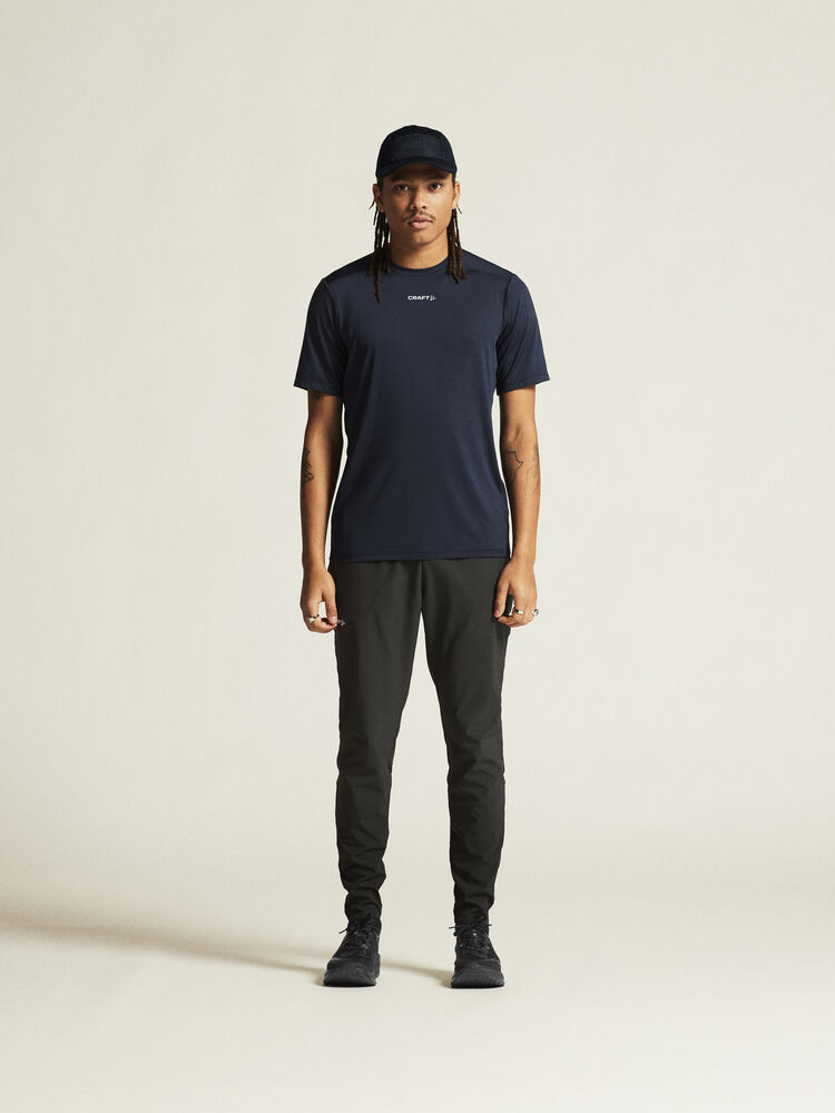 1914792-396000_ADV-Essence-SS-Tee-2-M_closeup1