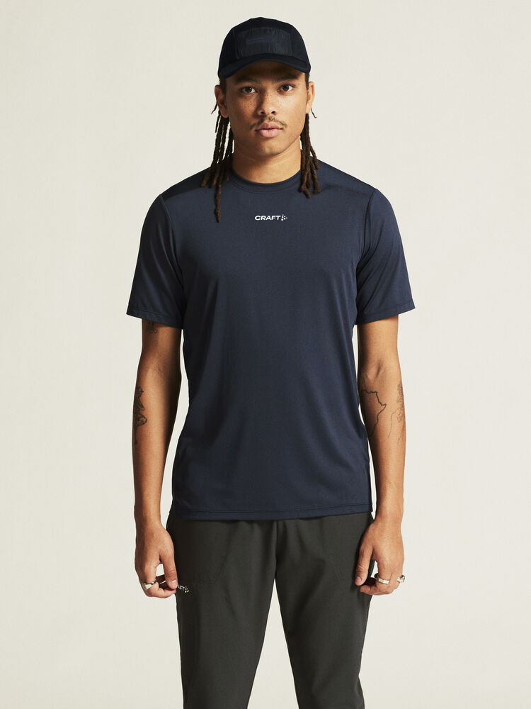 1914792-396000_ADV-Essence-SS-Tee-2-M_closeup4