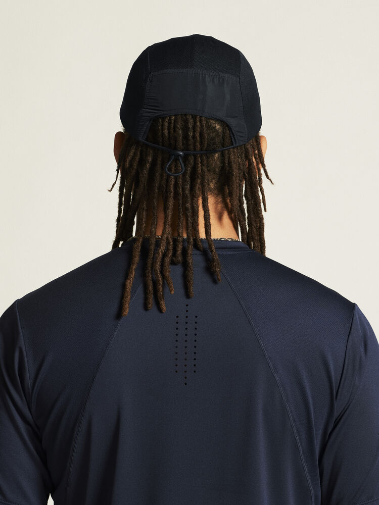 1914792-396000_ADV-Essence-SS-Tee-2-M_closeup6