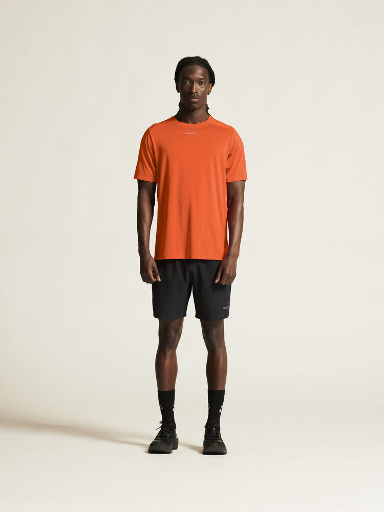 1914792-573000_ADV-Essence-SS-Tee-2-M_closeup1