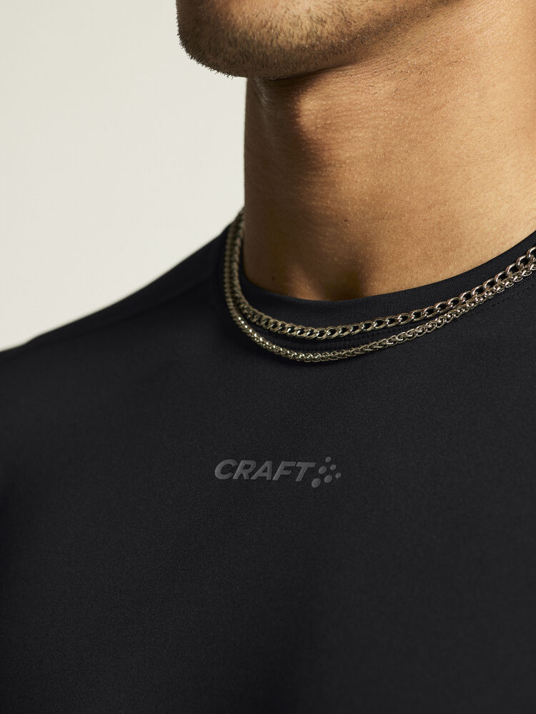 1914792-999000_ADV-Essence-SS-Tee-2-M_closeup6