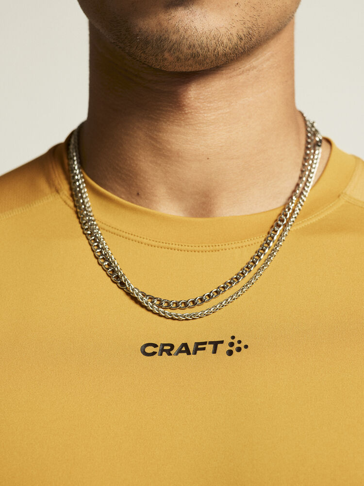 1914793-518000_ADV-Essence-LS-Tee-2-M_closeup5