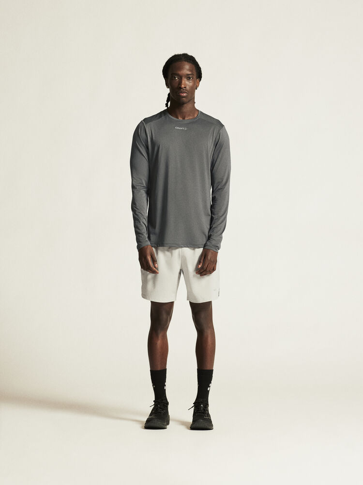 1914793-985000_ADV-Essence-LS-Tee-2-M_closeup1