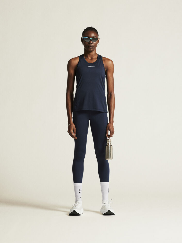 1914796-396000_ADV-Essence-Singlet-2-W_closeup1