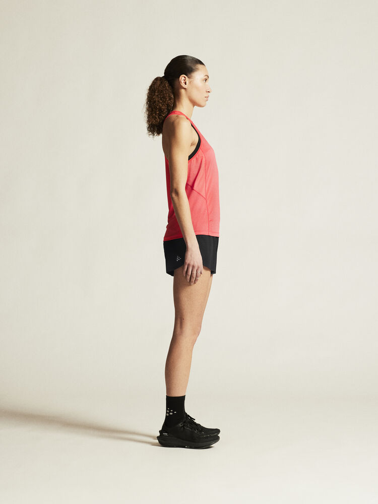 1914796-444000_ADV-Essence-Singlet-2-W_closeup2