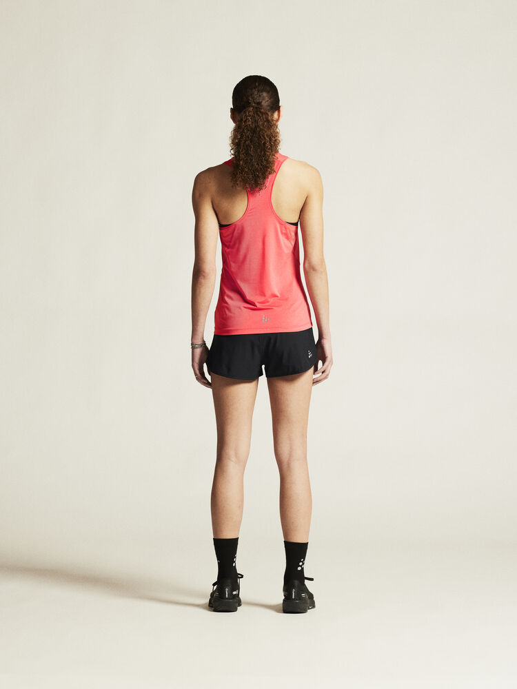 1914796-444000_ADV-Essence-Singlet-2-W_closeup3