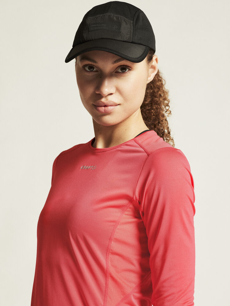 1914797-444000_ADV-Essence-LS-Tee-2-W_closeup5