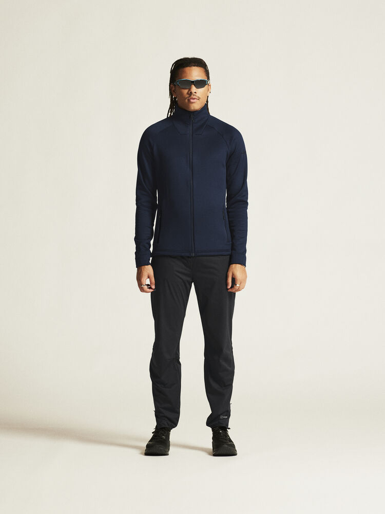 1915242-396000_ADV-Explore-Power-fleece-Jkt-M_closeup1