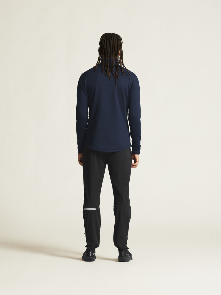 1915242-396000_ADV-Explore-Power-fleece-Jkt-M_closeup3