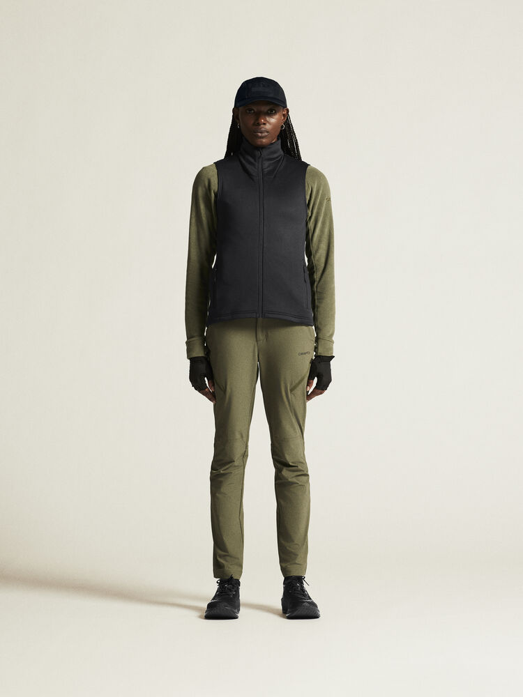 1915245-999000_ADV-Exlore-Power-fleece-Vest-W_closeup1