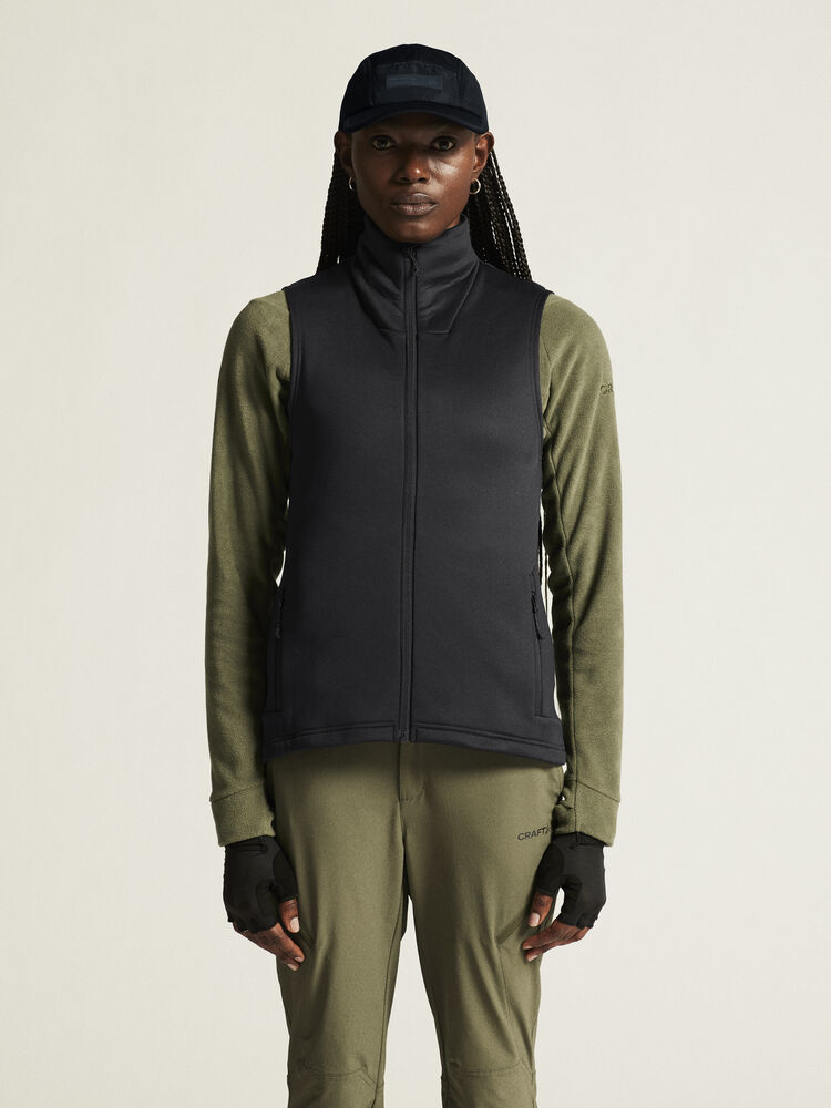 1915245-999000_ADV-Exlore-Power-fleece-Vest-W_closeup4