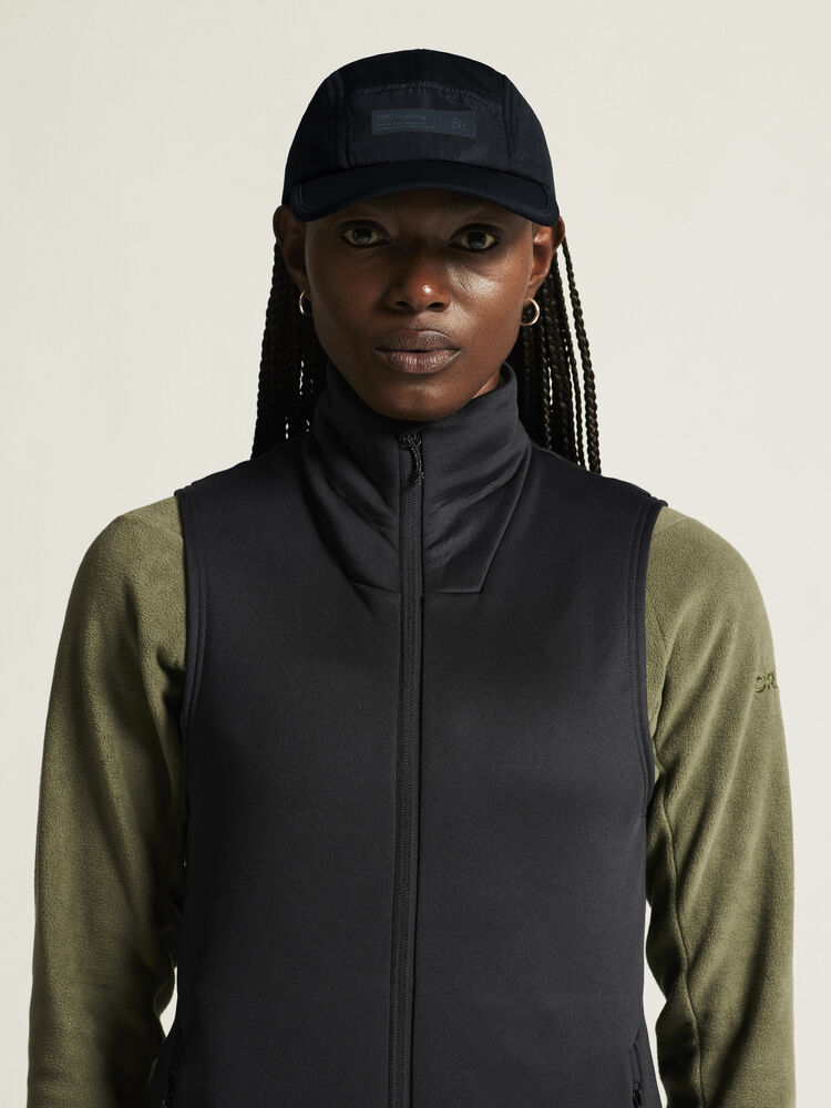 1915245-999000_ADV-Exlore-Power-fleece-Vest-W_closeup5