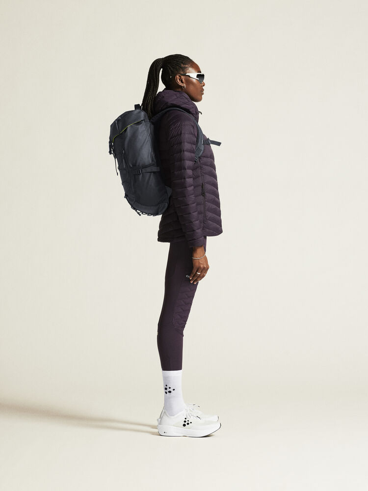 1915253-499000_ADV-Explore-Lt-Down-Jkt-W_closeup2