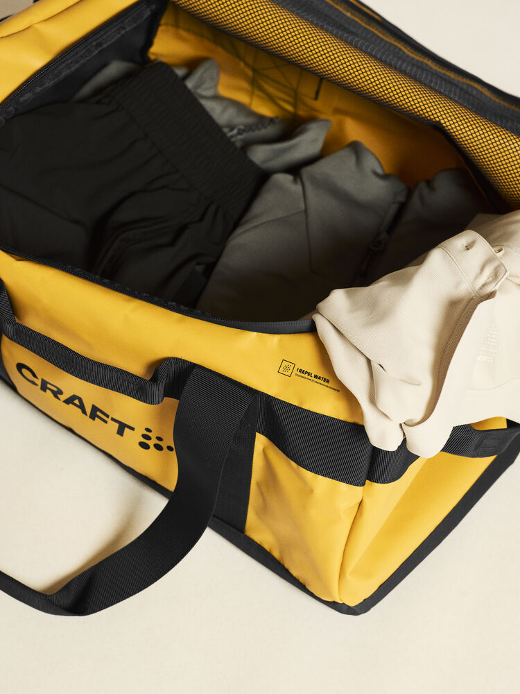 1915278-511000_ADV-Entity-Duffel-Bag-50L_closeup2