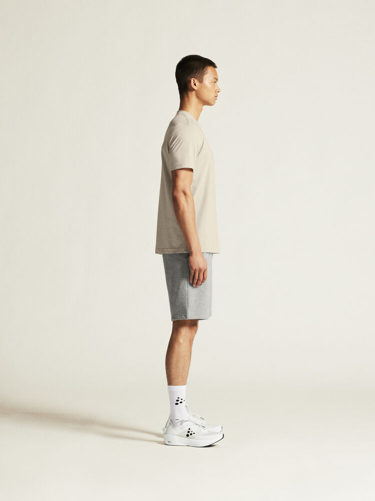 1915301-214000_Community-2-Tee-M_closeup2