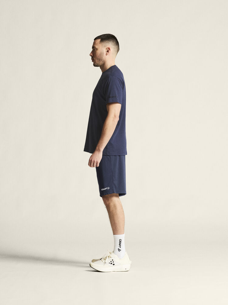 1915301-390000_Community-2-Tee-M_closeup3