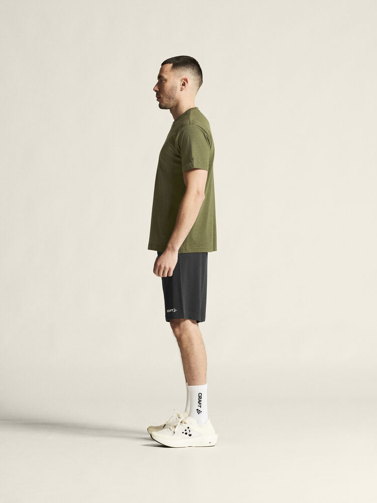 1915301-664000_Community-2-Tee-M_closeup4