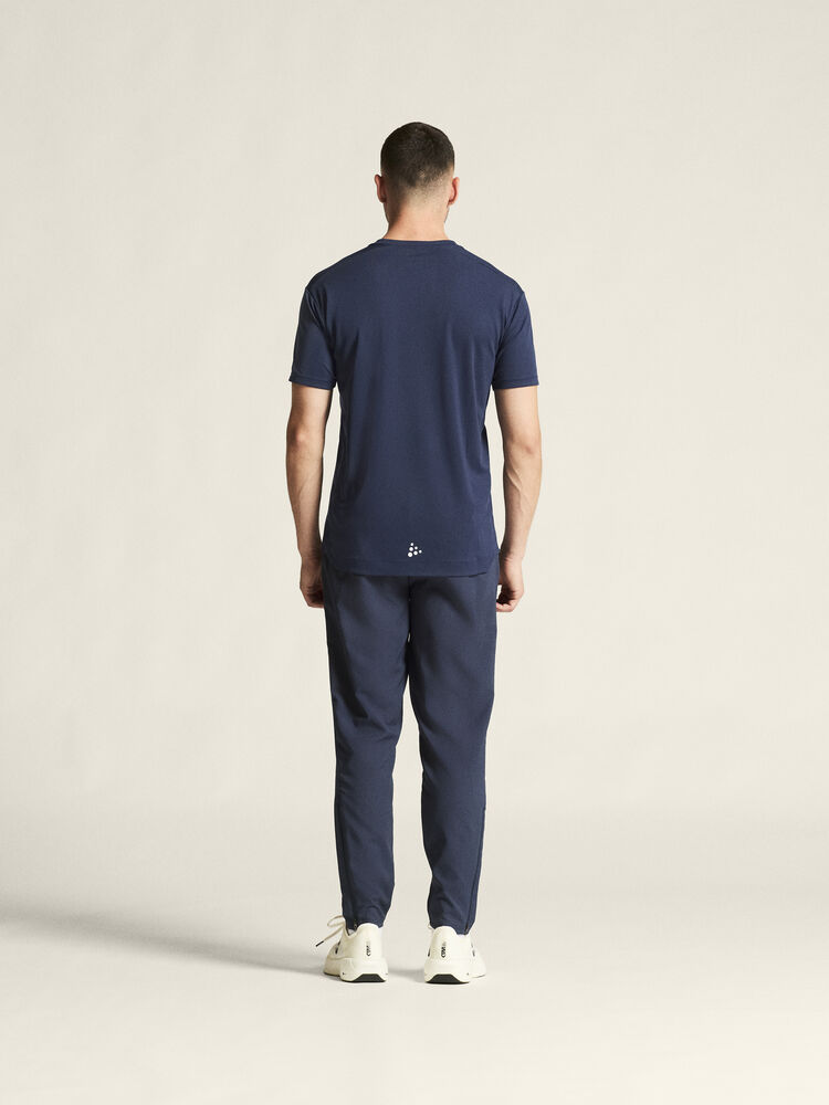 1915635-390000_Evolve-2-Structured-Jersey-M_closeup3