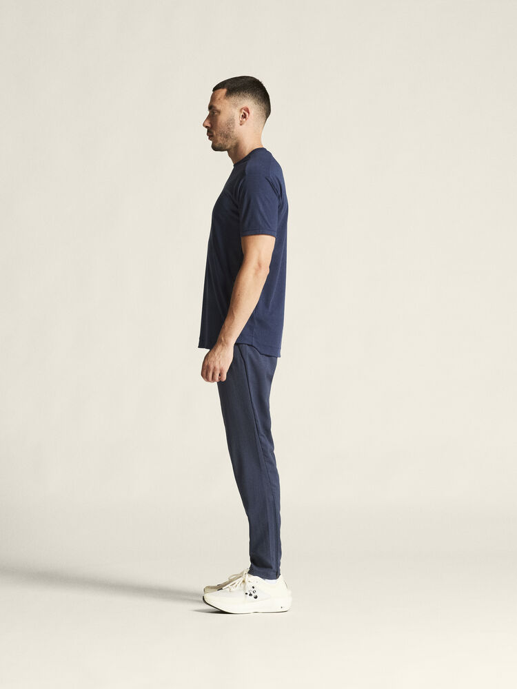 1915635-390000_Evolve-2-Structured-Jersey-M_closeup4