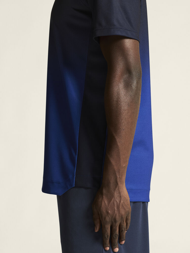 1915638-390346_Evolve-2-Structured-Graphic-Jersey-M_closeup7