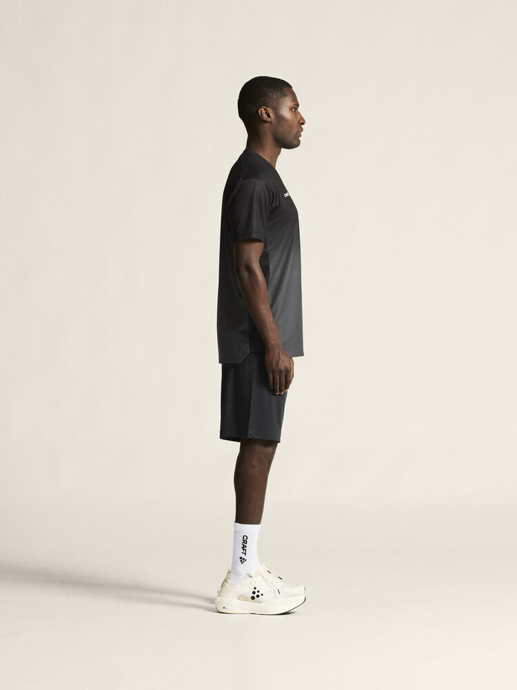 1915638-999985_Evolve-2-Structured-Graphic-Jersey-M_closeup2