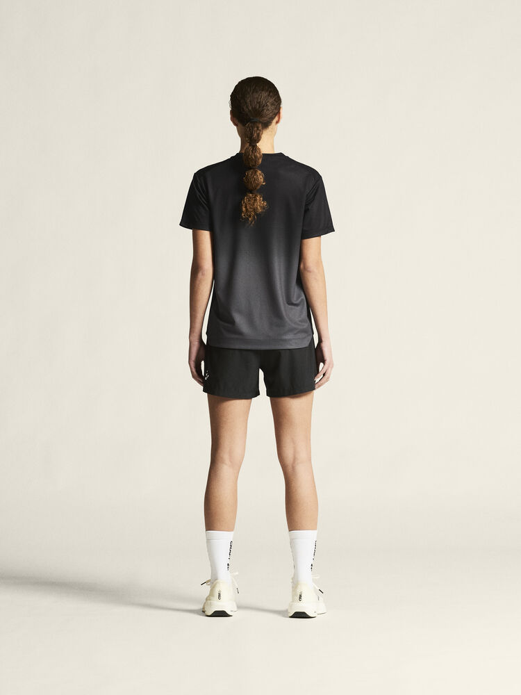 1915639-999985_Evolve-2-Structured-Graphic-Jersey-W_closeup3