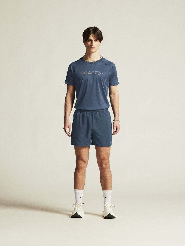 1915948-328000_CORE-Essence-Shorts-2-M_closeup1