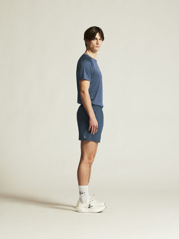 1915948-328000_CORE-Essence-Shorts-2-M_closeup2