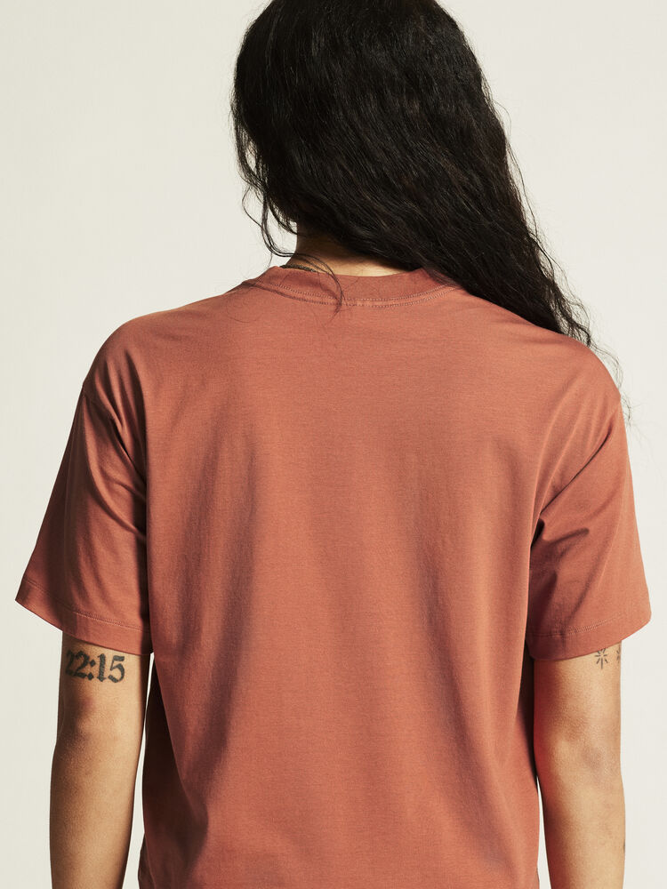 1916017-458000_Collective-Relaxed-SS-Tee-W_closeup6