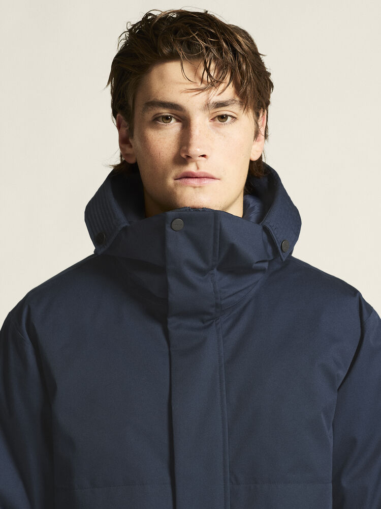 1916377-396000_Urban-Padded-Parka-M_closeup5