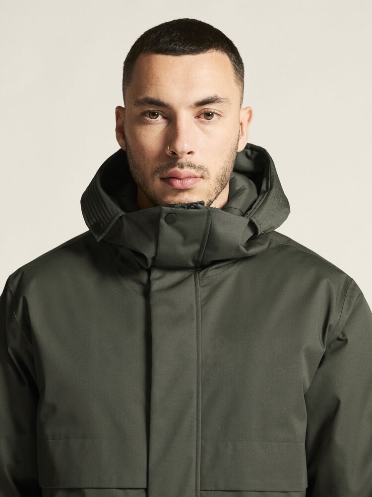 1916377-681000_Urban-Padded-Parka-M_closeup5