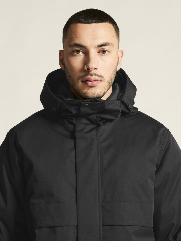 1916377-999000_Urban-Padded-Parka-M_closeup5