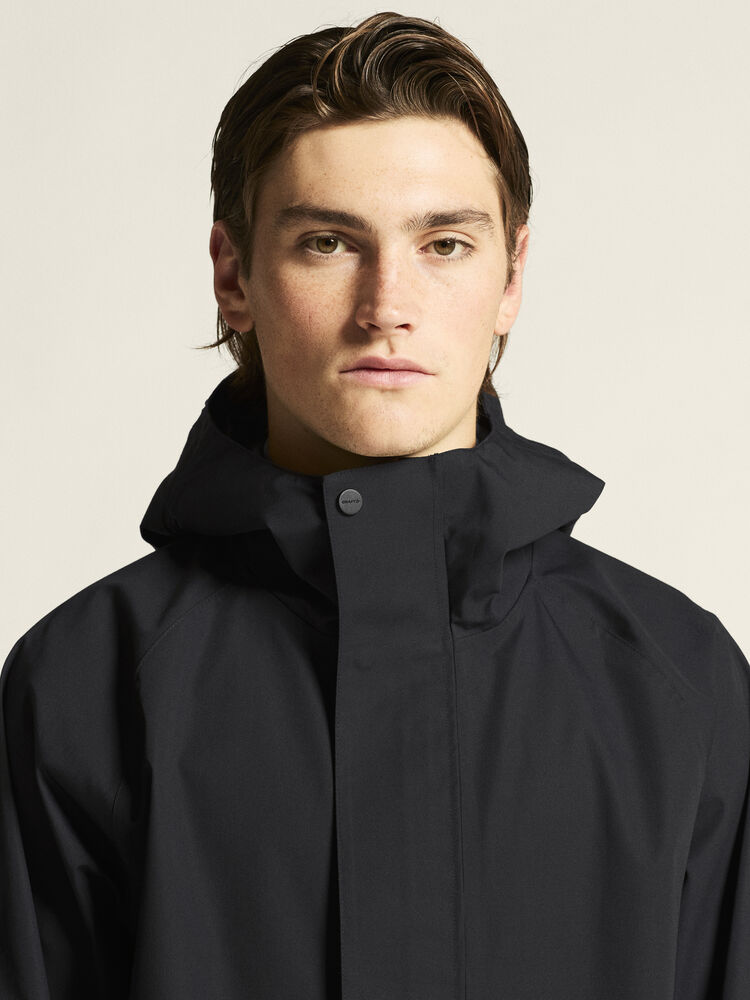 1916385-999000_Urban-Shell-Coat-Uni_closeup5