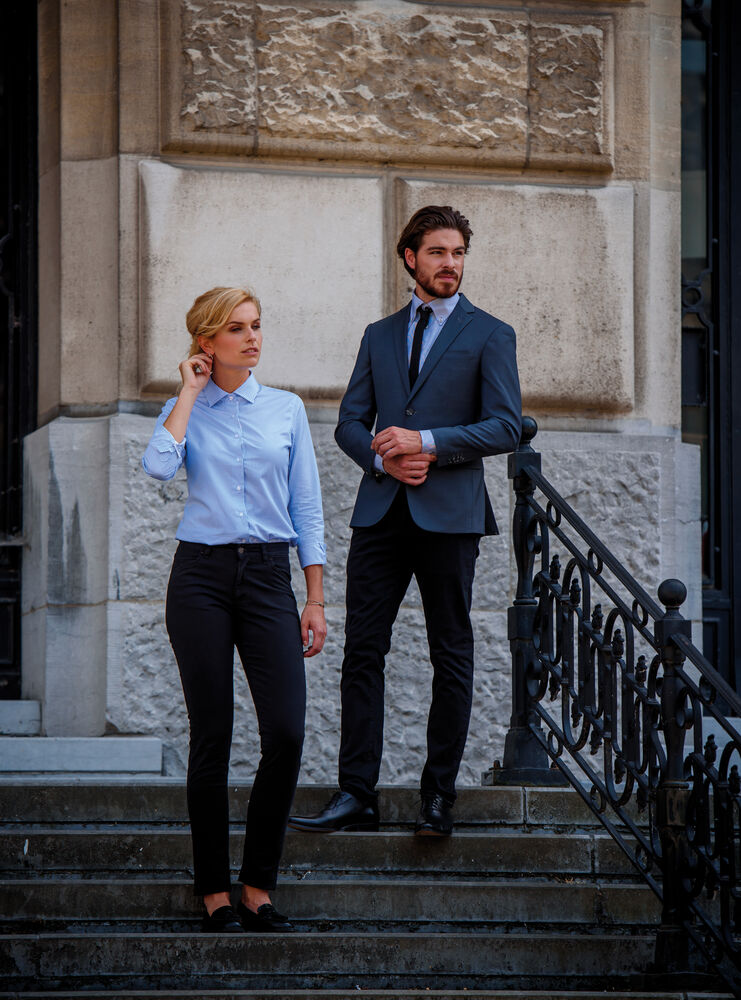 2126006_2116004_OFFICER_Business_IMG18_1