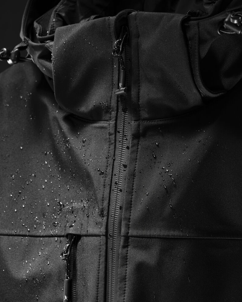 2131046_pinnacleswithwater_closeup1