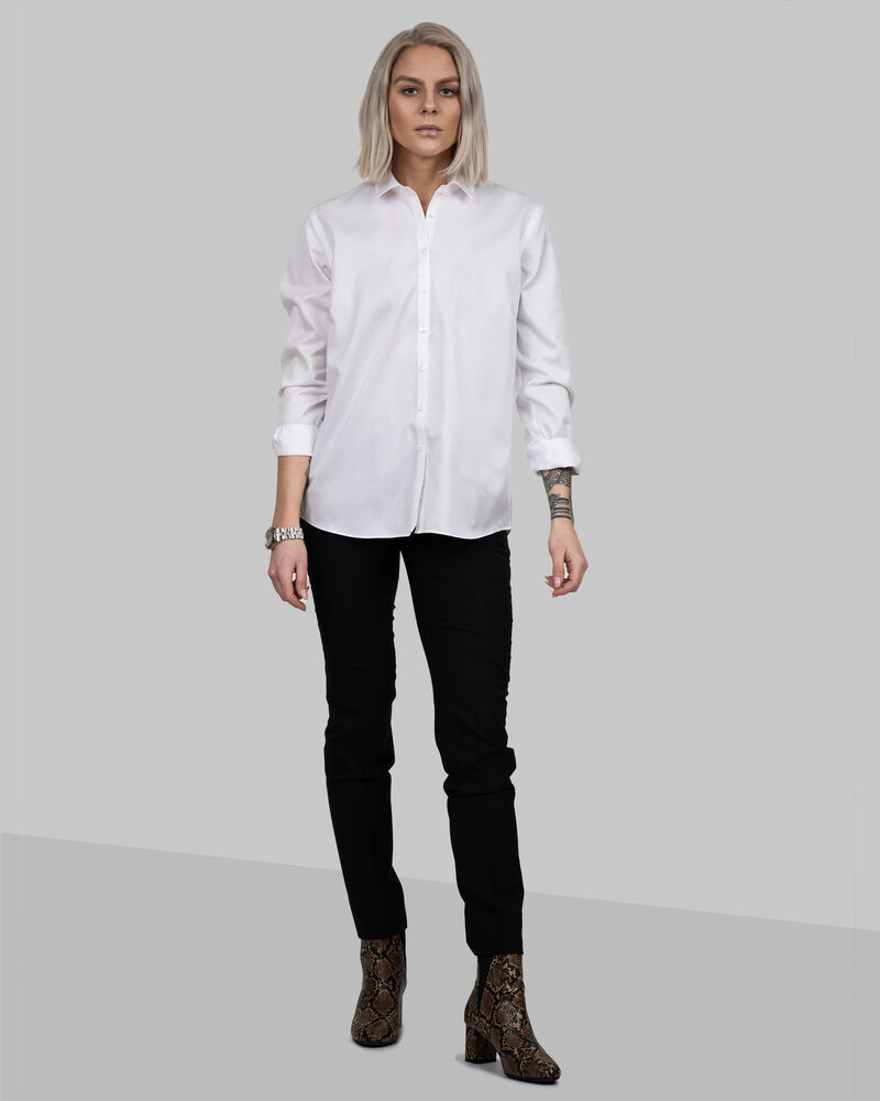 2900104-100_Gb01W-RelaxedMODELFULL001