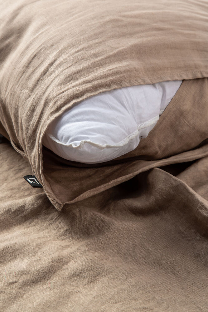 420944-02_KLPillowCaseLinnea-Linen_Beige_closeup3