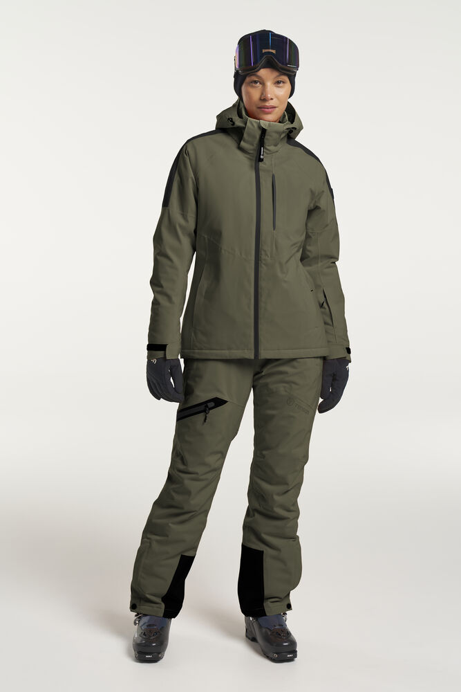 465017093-680_core_ski_jacket_w_fullbody_21