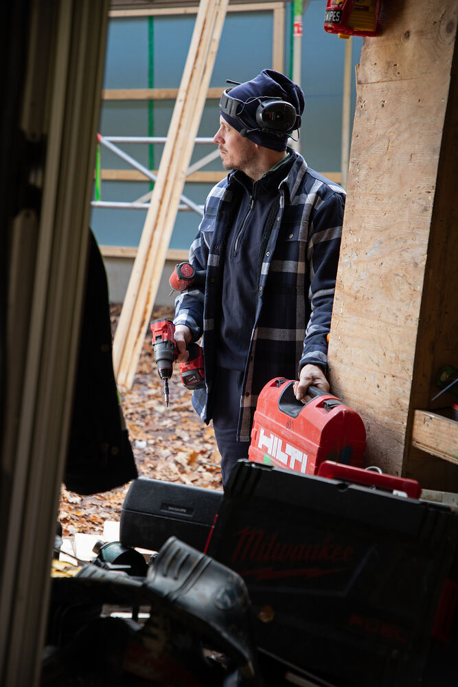 645212_645213_642128_649037