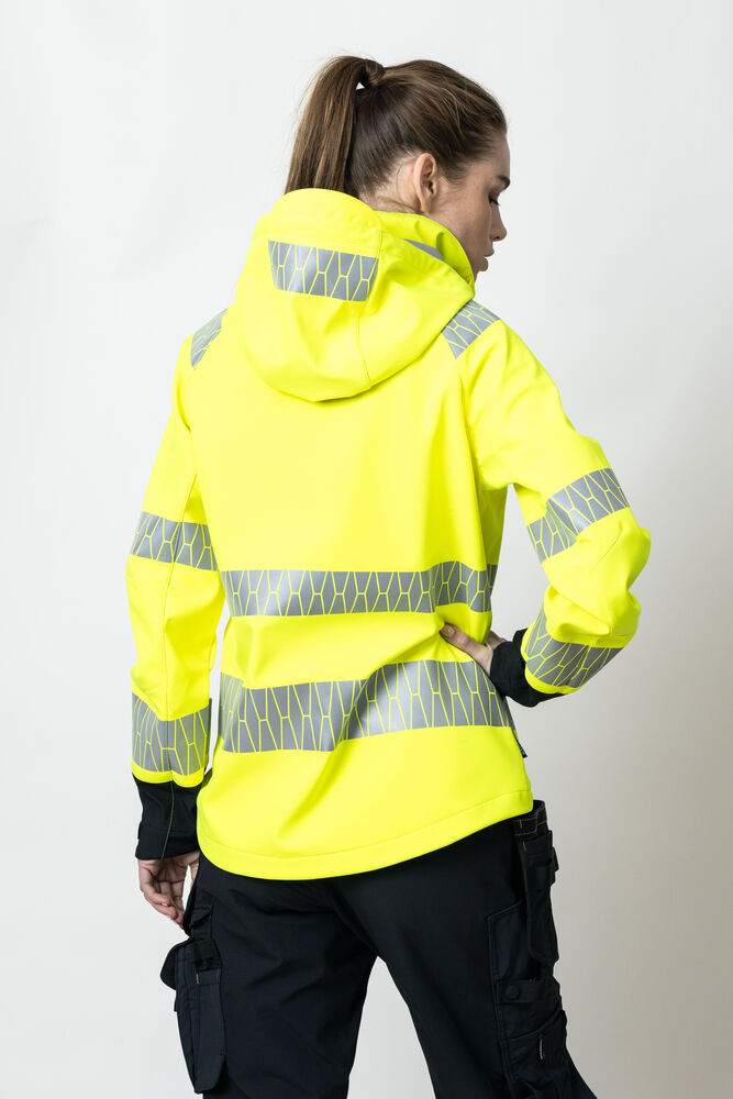 65137778-2199_1377SoftshelljackaDamVarsel_ModelPictureBack